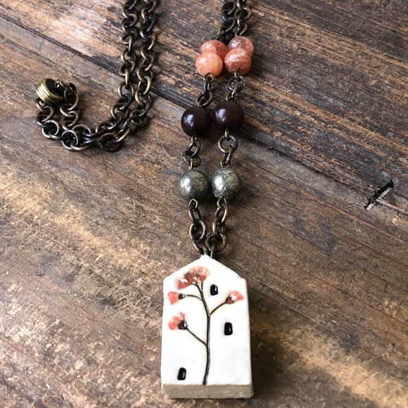 Ceramic Gemstone Necklace - Picture 5 of 5